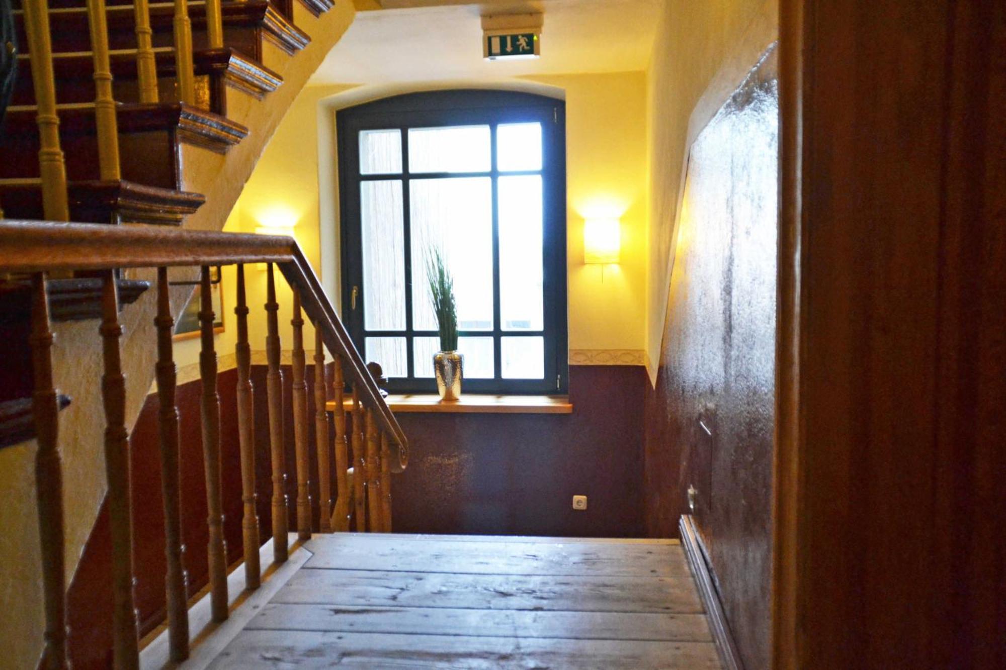 Hermann Hotel Bar Губен Екстериор снимка